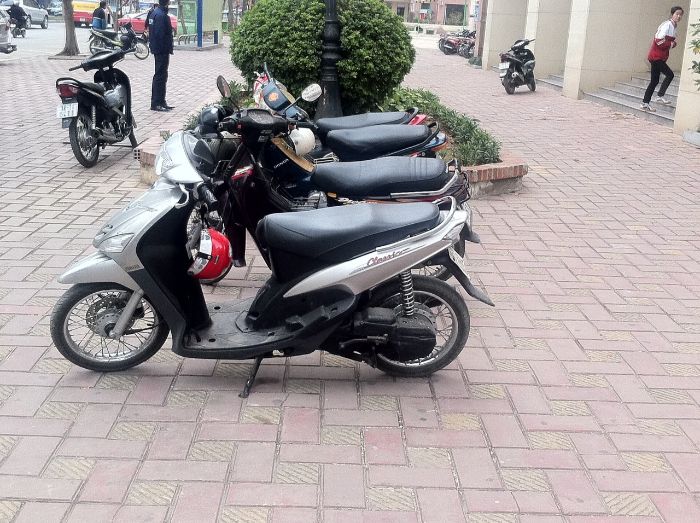 mo-mat-xe-may-danh-con-gi-3 Mơ bị mất xe máy ở nơi làm việc